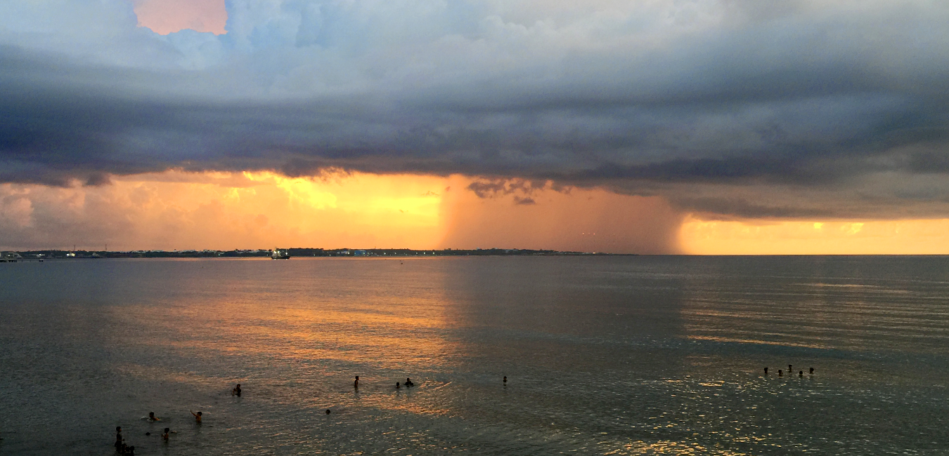 Being Busy and Idle at the Same Time